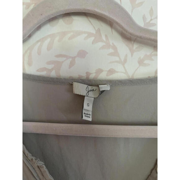 100% Silk Joie Casual V-Neck Top - Size S - Picture 2 of 7